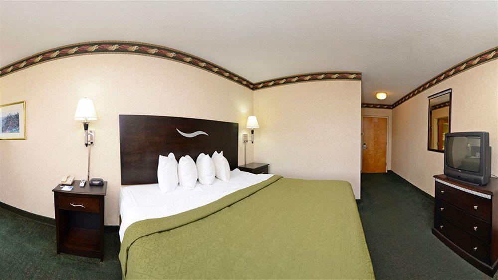 Red Carpet Inn & Suites Carneys Point/Wilmington ภายนอก รูปภาพ