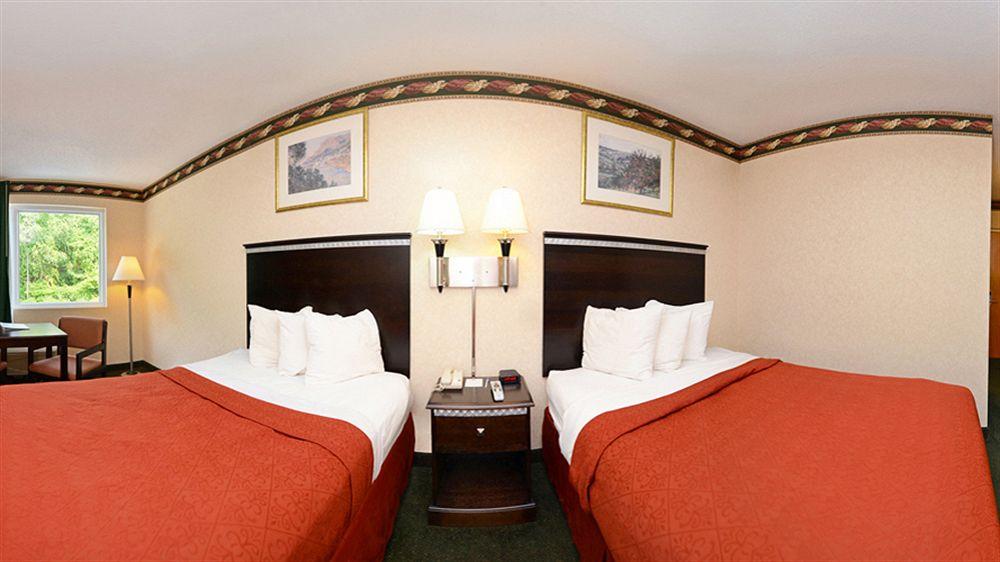 Red Carpet Inn & Suites Carneys Point/Wilmington ภายนอก รูปภาพ
