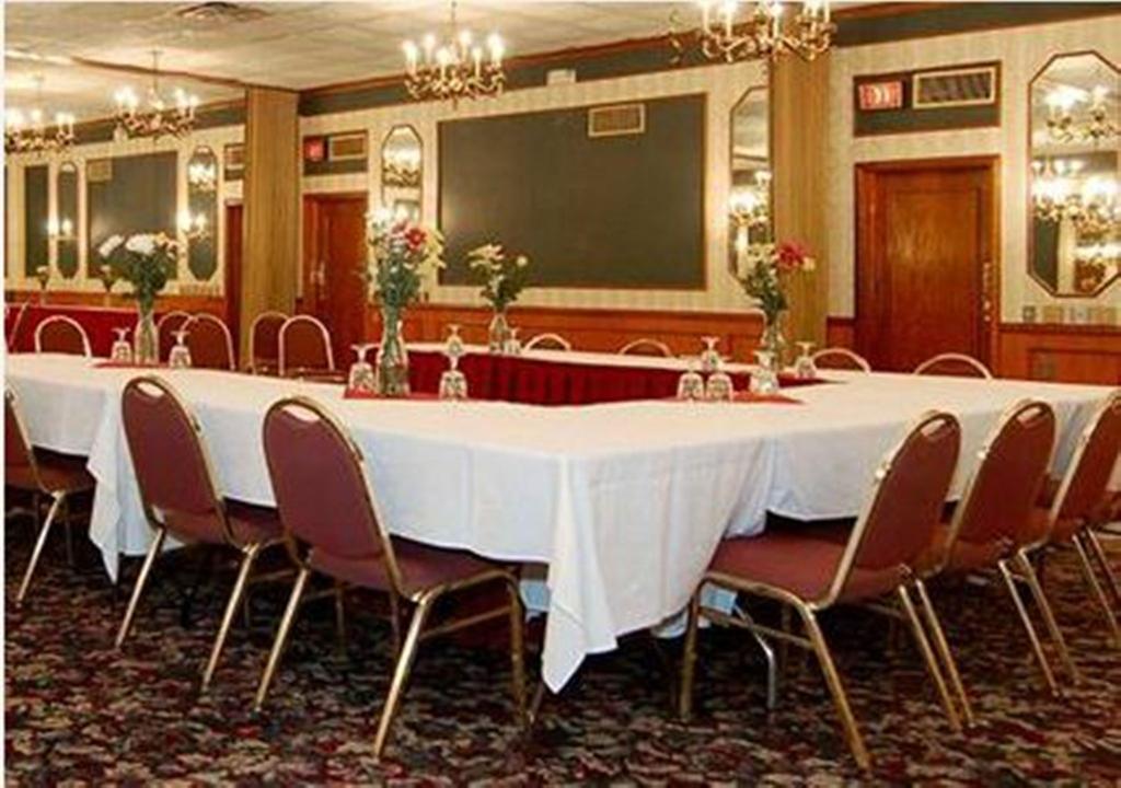 Red Carpet Inn & Suites Carneys Point/Wilmington ธุรกิจ รูปภาพ