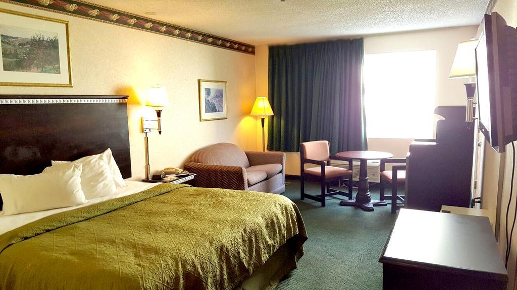 Red Carpet Inn & Suites Carneys Point/Wilmington ภายนอก รูปภาพ