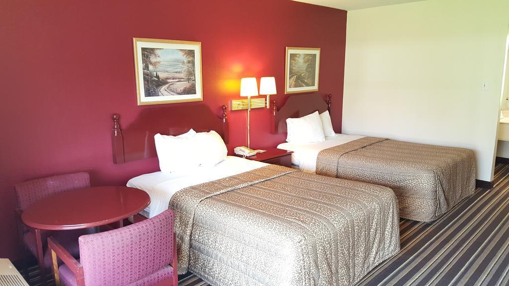 Red Carpet Inn & Suites Carneys Point/Wilmington ภายนอก รูปภาพ